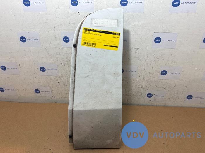 Pokrywa wlewu paliwa Mercedes Vito