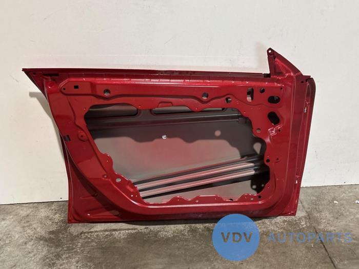 Drzwi lewe przednie wersja 4-drzwiowa Mercedes CLA