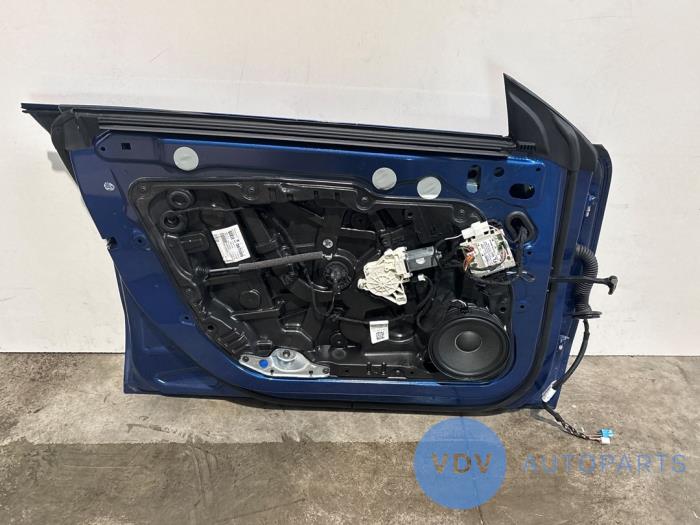 Door 4-door, front left Mercedes CLA