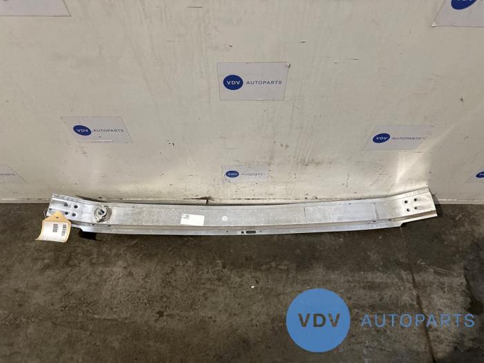 Barre châssis avant Mercedes CLA