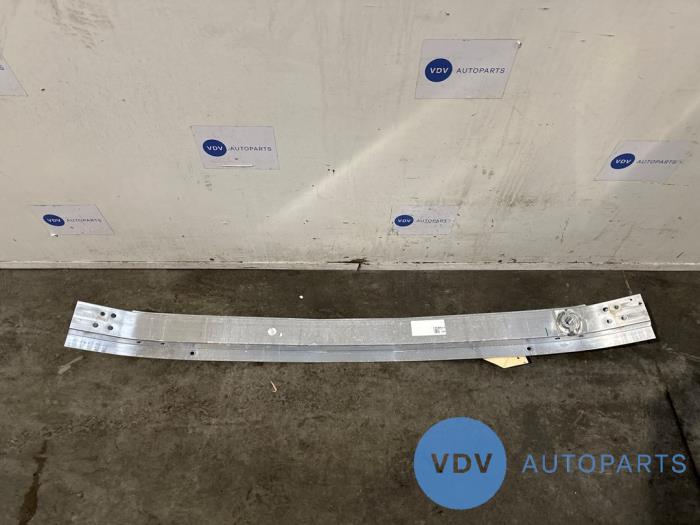 Barre châssis avant Mercedes CLA