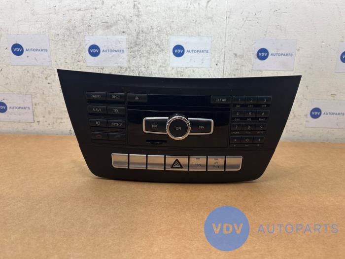 Radio Mercedes C-Klasse