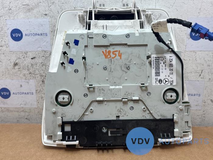 Oswietlenie wewnetrzne przód Mercedes C-Klasse