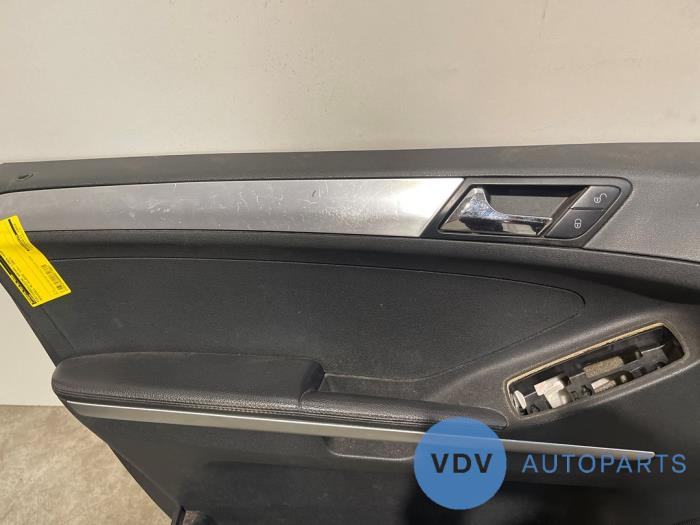 Revêtement portière 4portes avant gauche Mercedes ML-Klasse