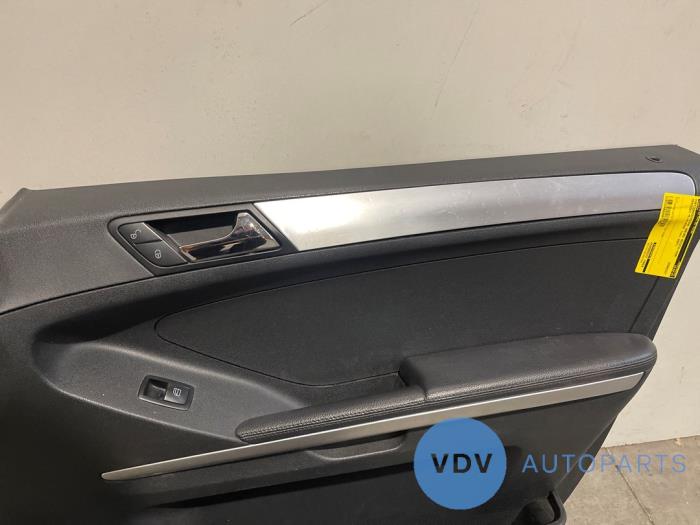 Türverkleidung 4-türig rechts vorne Mercedes ML-Klasse