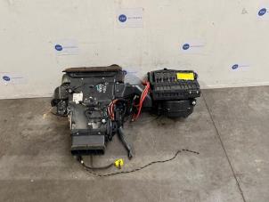 Gebruikte Chaufagebak Mercedes ML II (164/4JG) 3.0 ML-280 CDI 4-Matic V6 24V Prijs € 181,50 Inclusief btw aangeboden door Autoparts Van De Velde