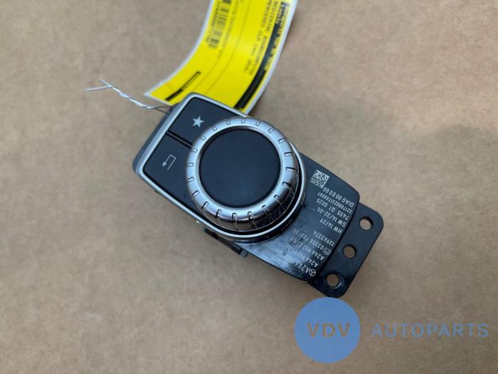 Commande ordinateur de bord Mercedes CLA