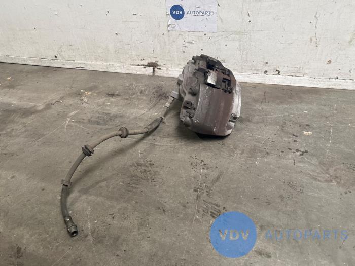 Etrier de frein (pince) avant gauche Mercedes GLC-Klasse