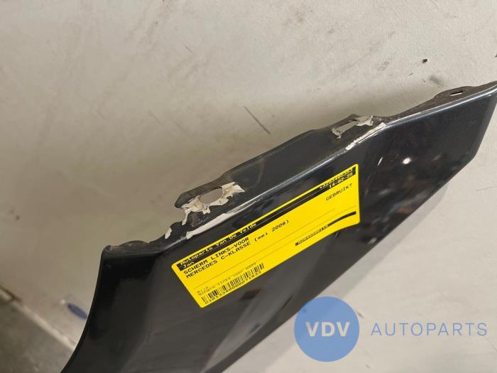 Scherm links-voor Mercedes C-Klasse