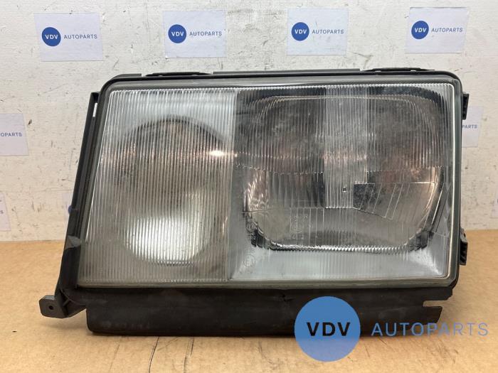 Headlight, left Mercedes E-Klasse