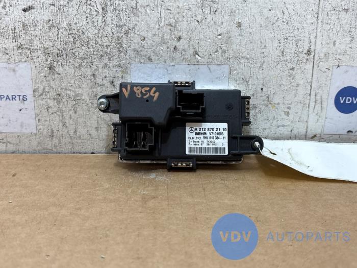 Regulator napiecia Mercedes CLS-Klasse