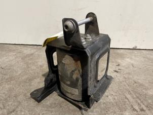 Gebruikte Trillings demper Mercedes E (C207) E-200 CGI 16V BlueEfficiency Prijs € 121,00 Inclusief btw aangeboden door Autoparts Van De Velde