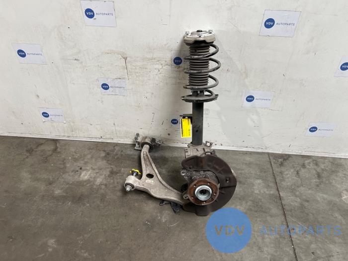 Sworzen lewy przód Mercedes GLB-Klasse