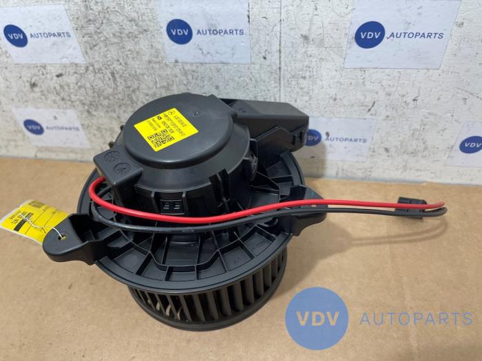 Silnik wentylatora nagrzewnicy Mercedes GLB-Klasse