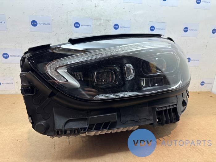 Headlight, left Mercedes C-Klasse