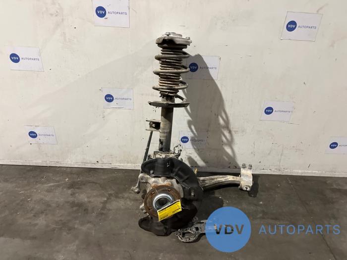 Fusee links-voor Mercedes A-Klasse