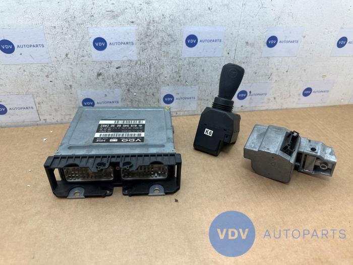 Kontaktslot + computer Mercedes CLK