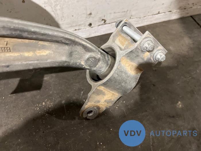 Draagarm links-voor Mercedes CLA