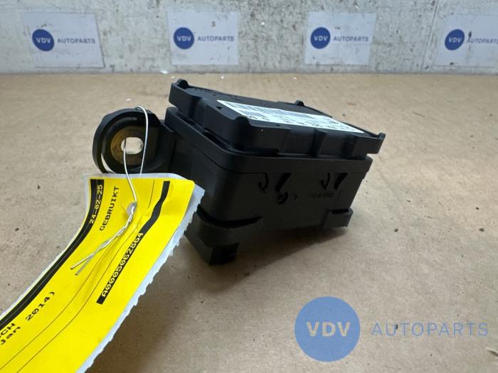 Robinet chauffage électrique Mercedes E-Klasse