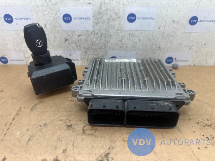 Kontaktslot + computer Mercedes Vito