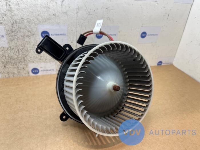 Silnik wentylatora nagrzewnicy Mercedes Vito