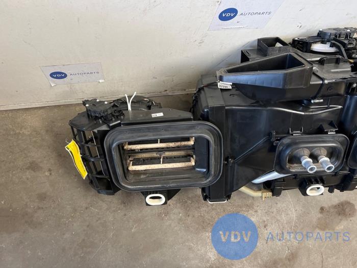 Cuerpo de calefactor Mercedes Vito