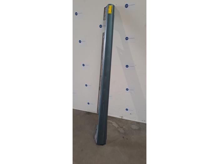Schwelle links Mercedes B-Klasse