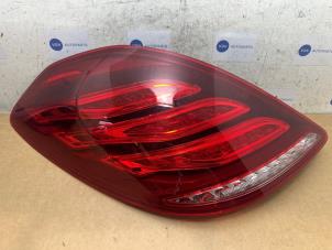 Gebruikte Achterlicht links Mercedes S (222.0/222.1) 3.0 S-350d 4-Matic Prijs € 242,00 Inclusief btw aangeboden door Autoparts Van De Velde