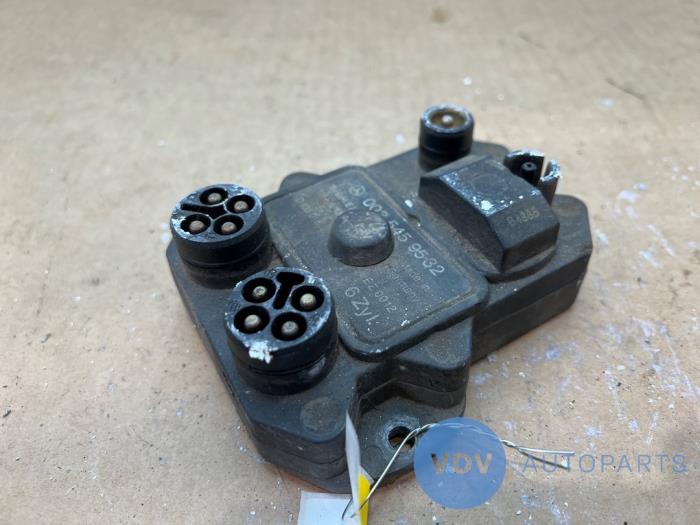 Module d'allumage Mercedes 190E/D