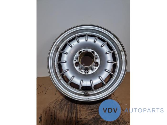Wheel Mercedes 280SL-500SLC