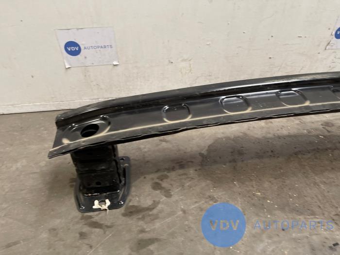 Belka podwozia tyl Mercedes A-Klasse