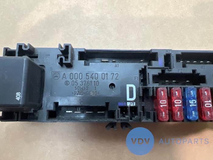 Boîte à fusibles Mercedes E-Klasse