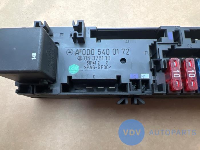 Boîte à fusibles Mercedes E-Klasse