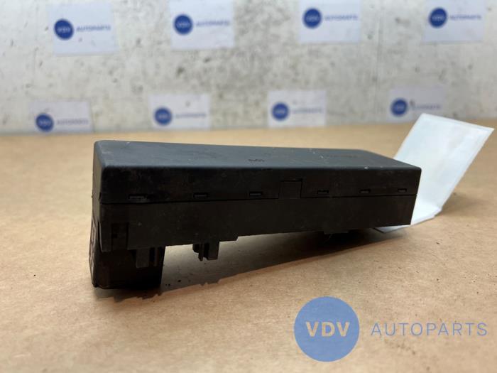 Boîte à fusibles Mercedes E-Klasse