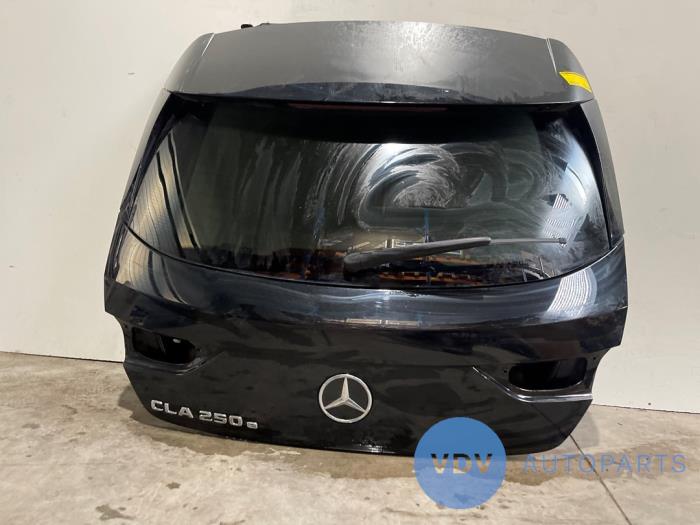 Tylna klapa Mercedes CLA