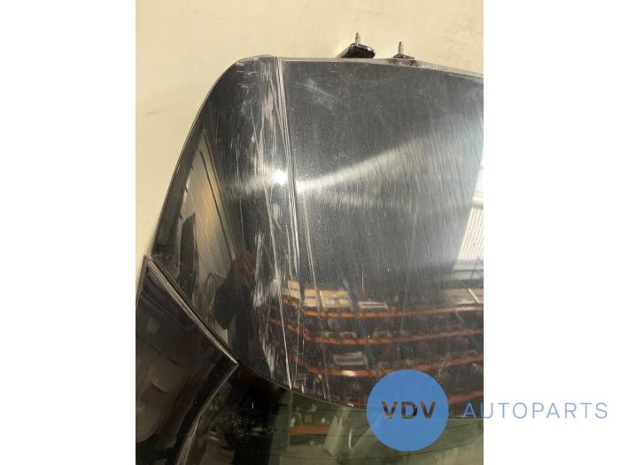 Tylna klapa Mercedes CLA