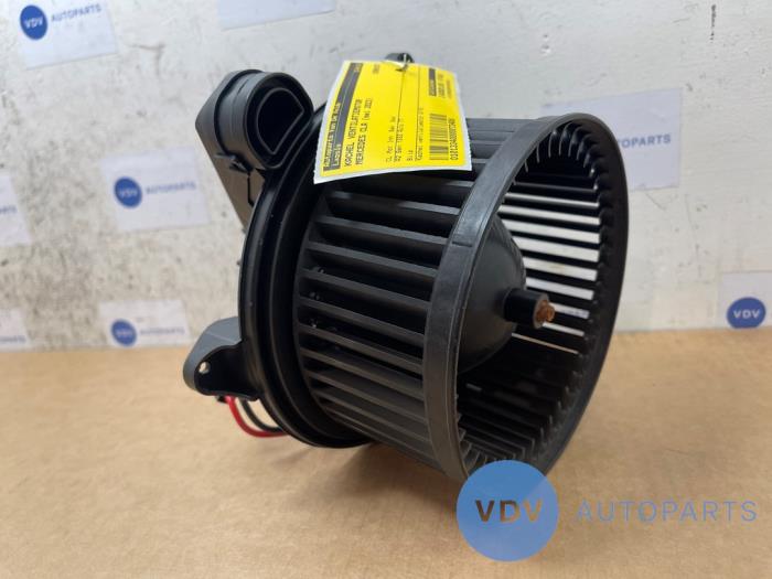 Silnik wentylatora nagrzewnicy Mercedes CLA