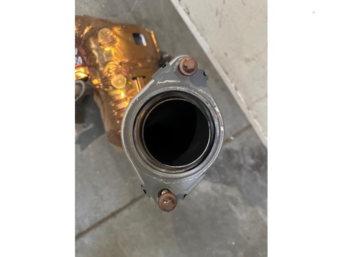 Katalysator van een Mercedes-Benz A (177.0) 1.3 A-180 Turbo 16V 2019