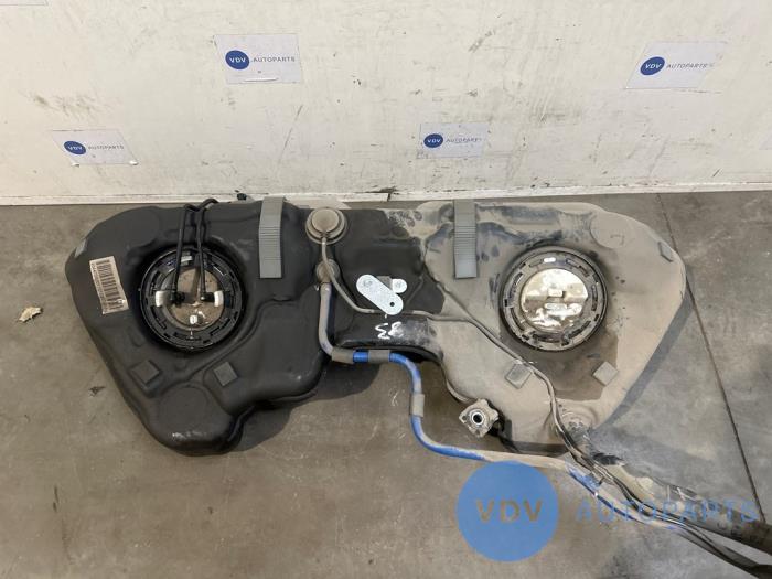 Réservoir de carburant Mercedes C-Klasse