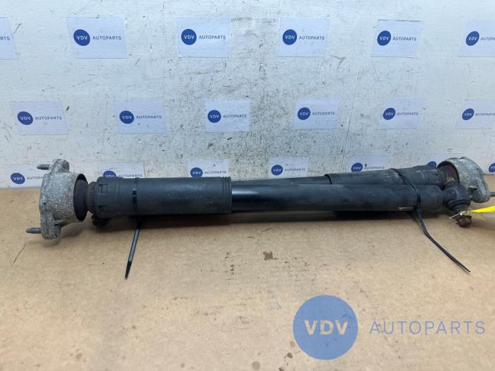 Shock absorber kit Mercedes C-Klasse