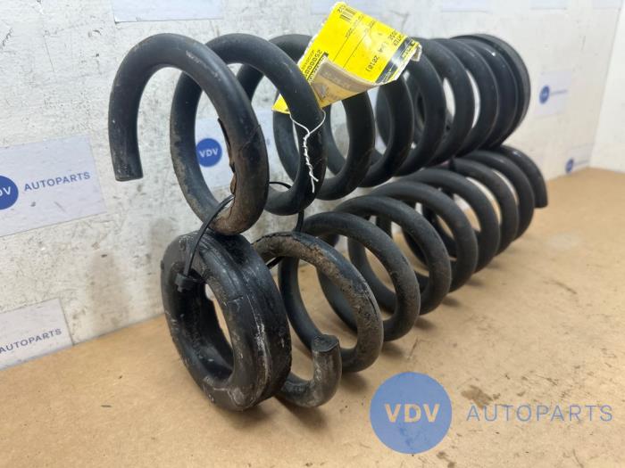 Sprezyna srubowa tyl Mercedes C-Klasse