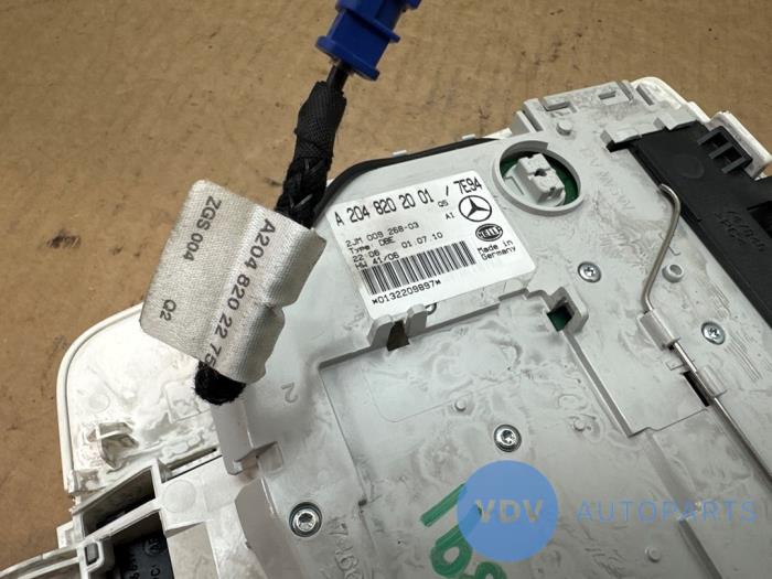 Oswietlenie wewnetrzne przód Mercedes C-Klasse