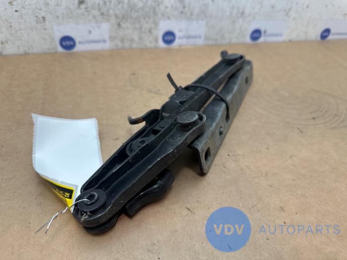 Bonnet Hinge Mercedes E-Klasse