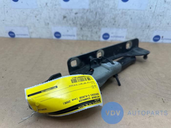 Bonnet Hinge Mercedes E-Klasse