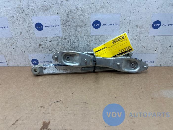 Motorkap Scharnier Mercedes 190E/D