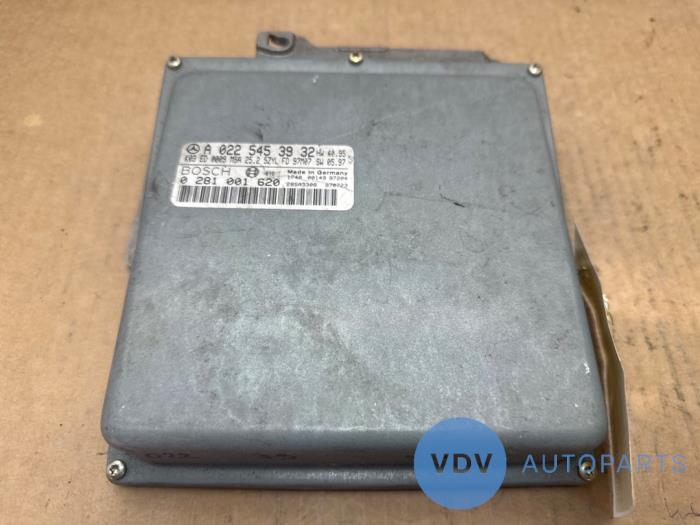 Ordinateur gestion moteur Mercedes E-Klasse