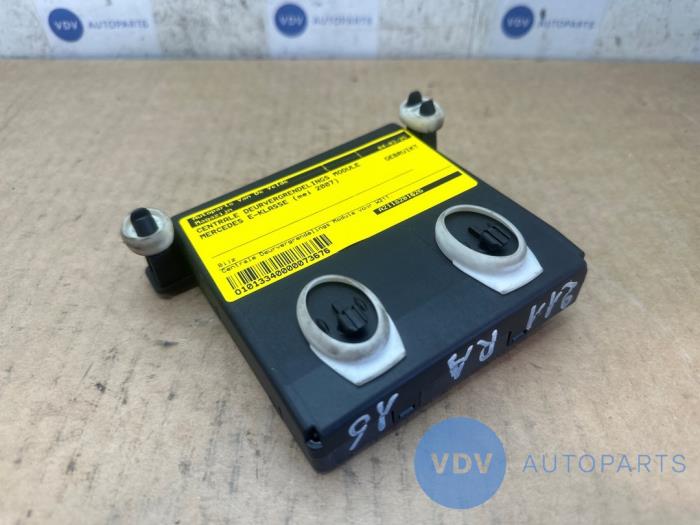 Module verrouillage central des portes Mercedes E-Klasse