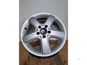 Gebruikte Velg Mercedes B (W245) 1.7 B-180 16V Prijs € 48,40 Inclusief btw aangeboden door Autoparts Van De Velde