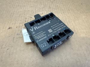 Gebruikte Portiervergrendelings Motor Mercedes Vito (447.6) 2.0 114 CDI 16V 4x4 Prijs € 36,30 Inclusief btw aangeboden door Autoparts Van De Velde