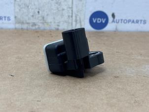 Gebruikte Snelheid Sensor Mercedes A-Klasse AMG (177.0) 2.0 A-45 AMG Turbo 16V 4Matic+ Prijs € 36,30 Inclusief btw aangeboden door Autoparts Van De Velde